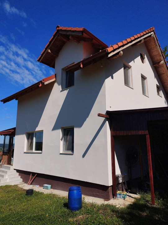 Casa 5 camere, constructie noua, teren generos - Budeasa