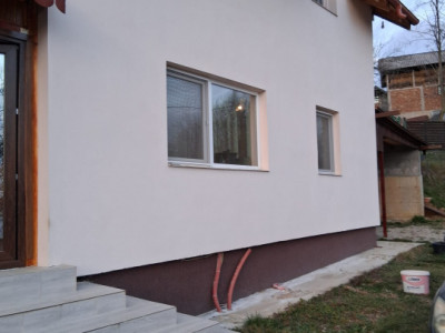 Casa individuala 5 camere in Budeasa | Teren 908 mp