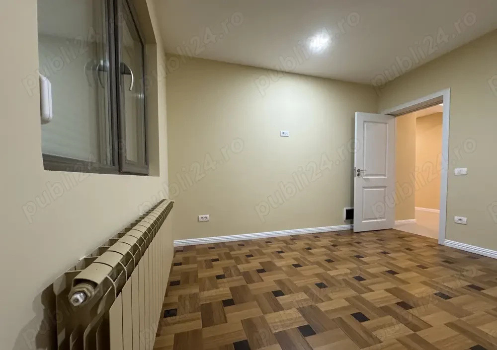 Apartament Nou cu 2 Camere Decomandat, Curte Proprie și Loc de Parcare