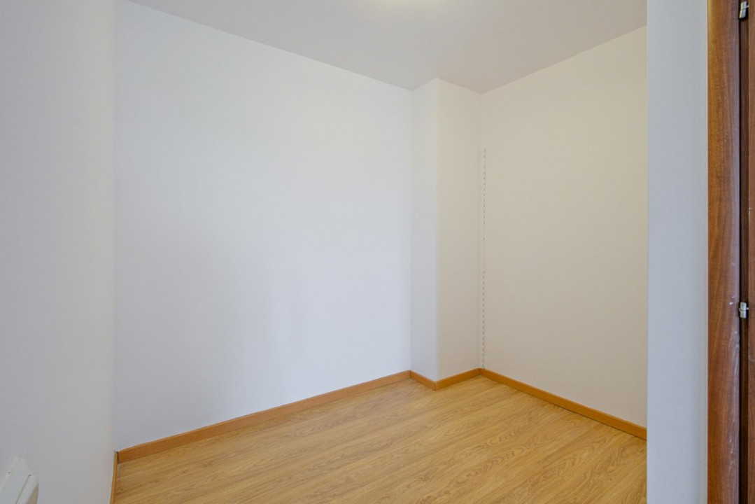 Apartament spațios 3 camere, 3bai, 2 locuri de parcare incluse