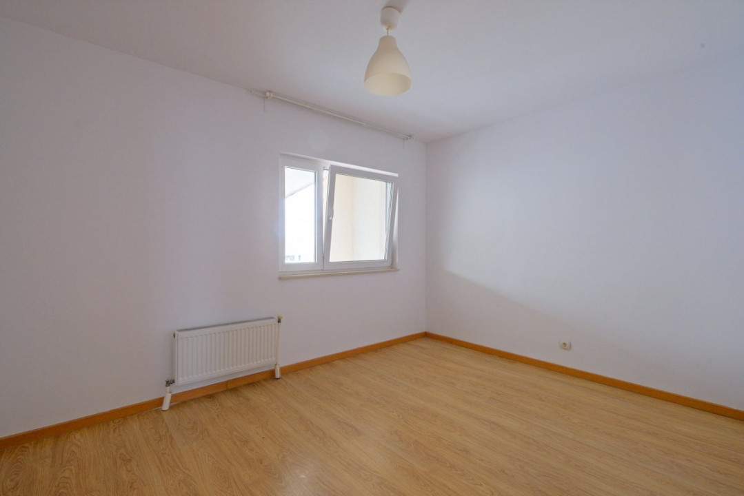 Apartament spațios 3 camere, 3bai, 2 locuri de parcare incluse