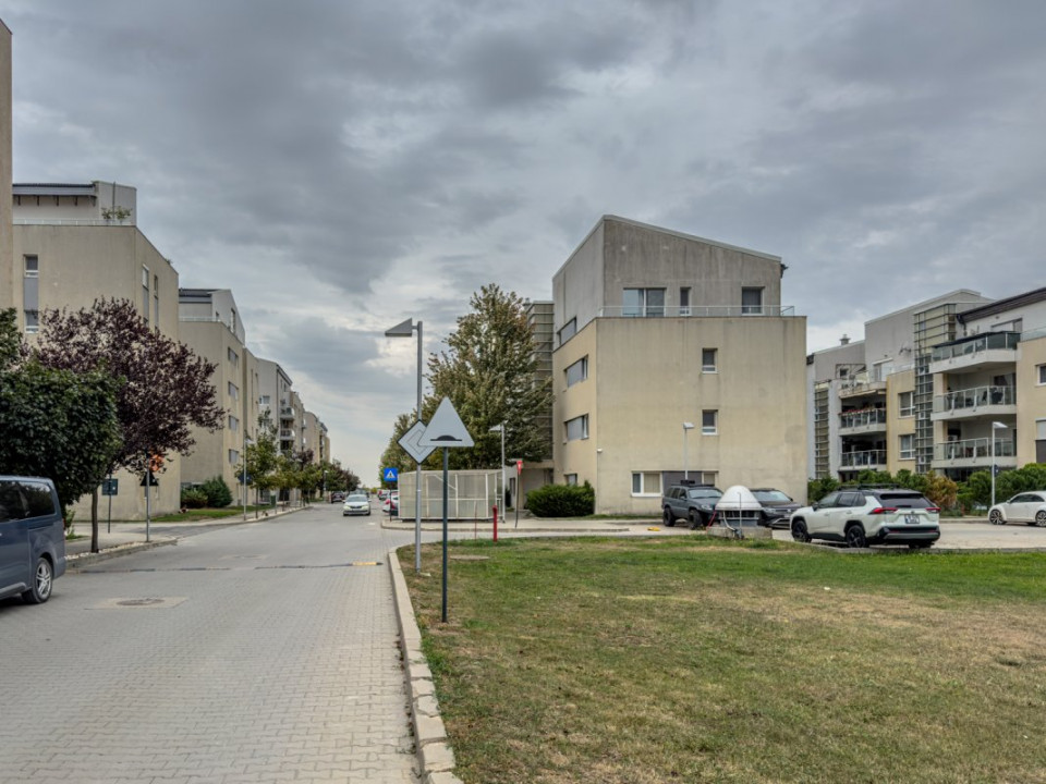 Apartament spațios 3 camere, 3bai, 2 locuri de parcare incluse