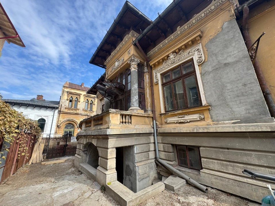 Vilă arhitectură deosebită - consolidată - zona Cismigiu