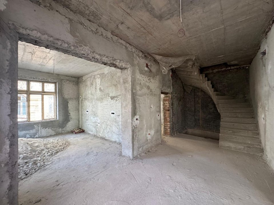 Vilă arhitectură deosebită - consolidată - zona Cismigiu