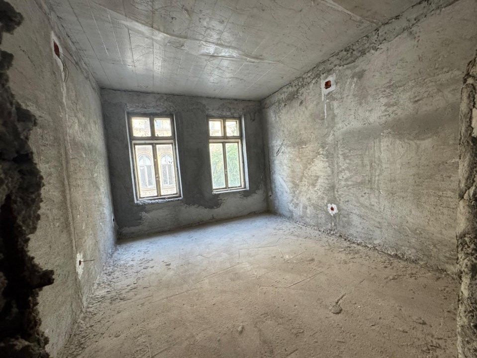 Vilă arhitectură deosebită - consolidată - zona Cismigiu