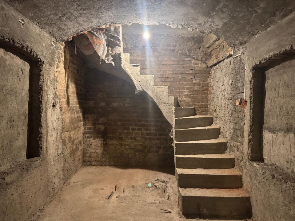 Vilă arhitectură deosebită - consolidată - zona Cismigiu