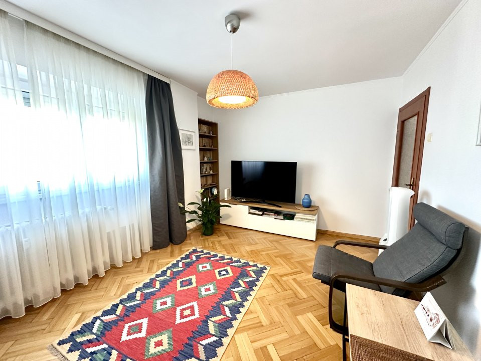 OPORTUNITATE - Vanzare apartament 4 camere decomandat - Dorobanti - bloc 1979