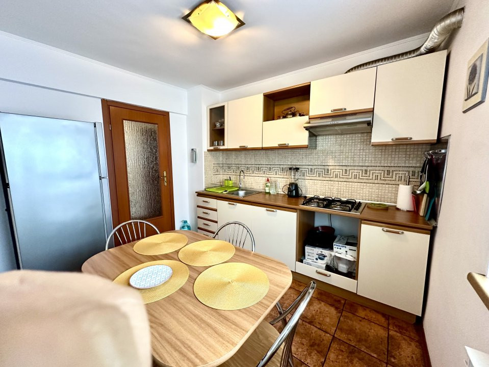OPORTUNITATE - Vanzare apartament 4 camere decomandat - Dorobanti - bloc 1979