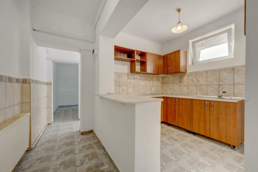 Apartament in vila 2 camere demisol Piata Sfantul Stefan 