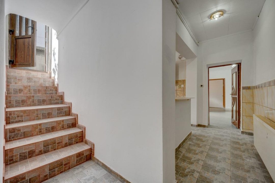 Apartament in vila 2 camere demisol Piata Sfantul Stefan 