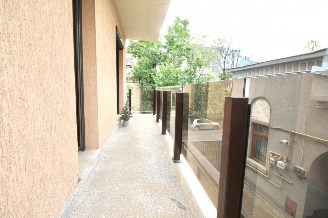 GRADINA ICOANEI-POLONA, APARTAMENT ELEGANT CU TERASA 24 MP SUBERBA SI PARCARE!