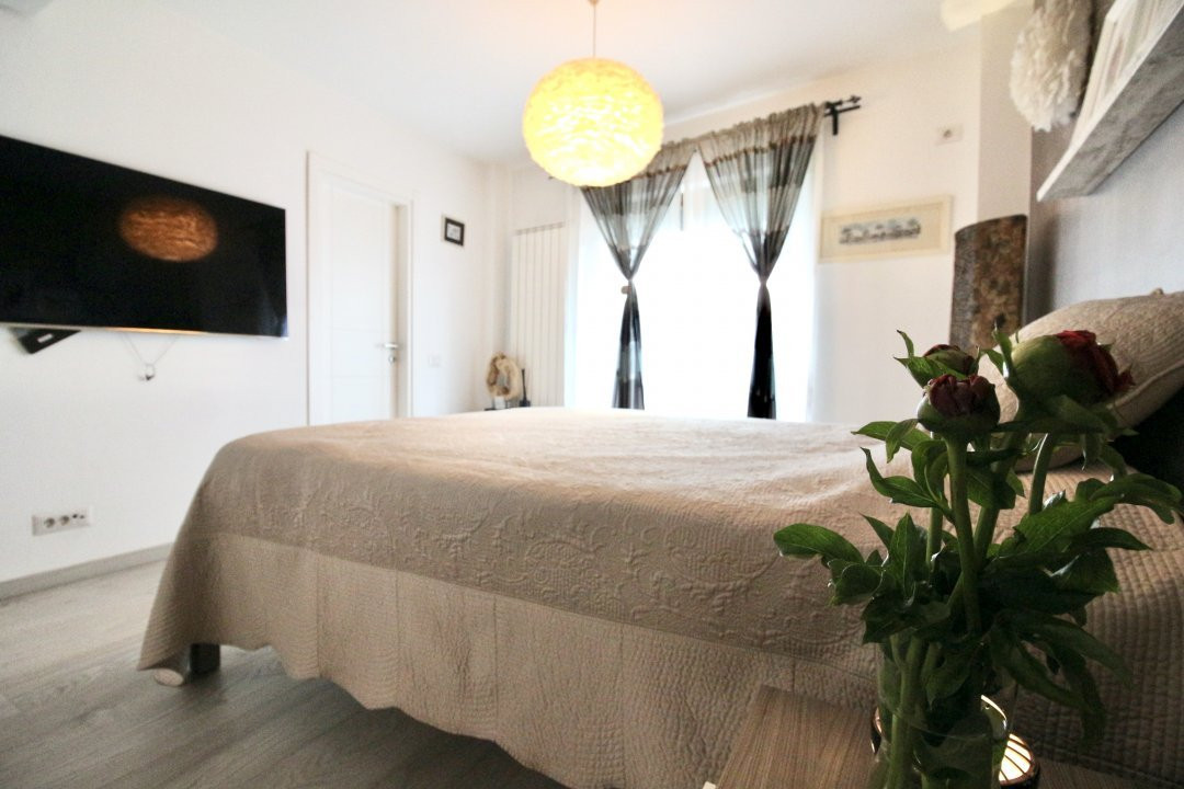 GRADINA ICOANEI-POLONA, APARTAMENT ELEGANT CU TERASA 24 MP SUBERBA SI PARCARE!