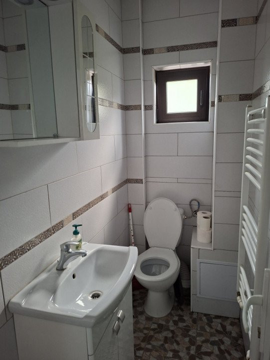 Spațiu Comercial de 100 mp de Închiriat – Cartier Trivale, Str. Câmpului-750 eur