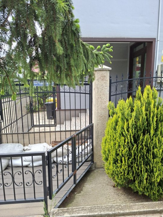 Spațiu Comercial de 100 mp de Închiriat – Cartier Trivale, Str. Câmpului-750 eur