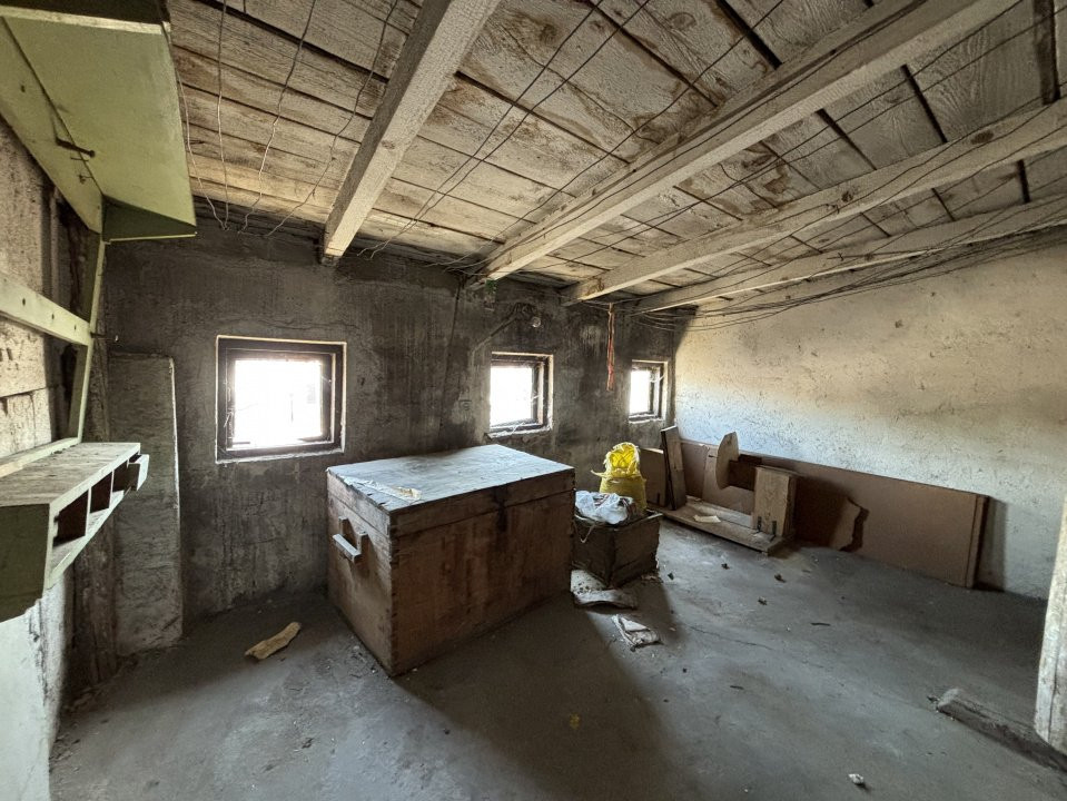 Apartament 3 camere, 86 mp, etaj 1, langa Parcul Carol, de renovat
