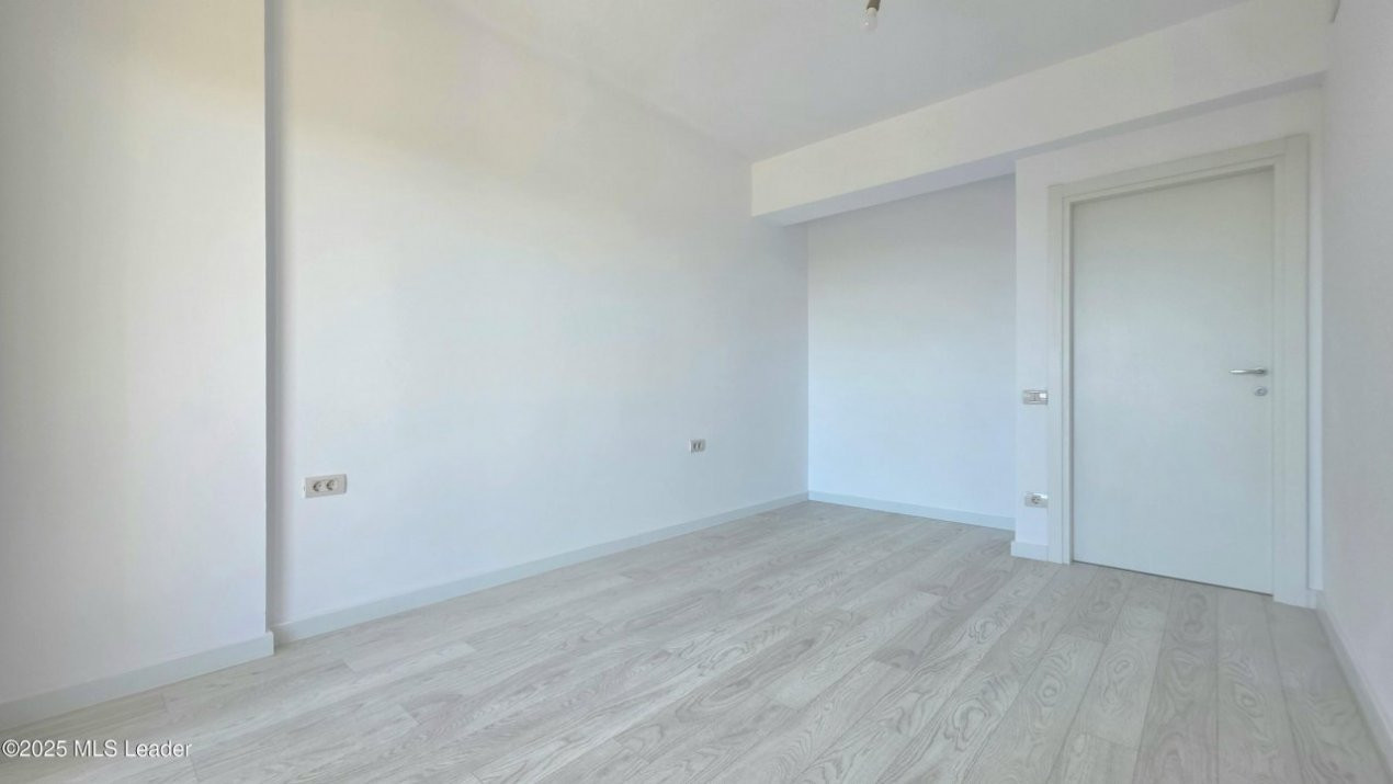 3 Camere Modern - in Complex Rezidential pe Malul Lacului