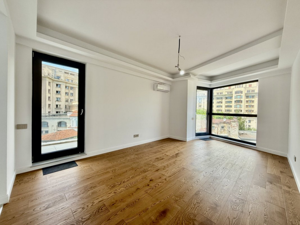 Unirii, apartament cu priveliste catre Sud-Vest, gata de mutat