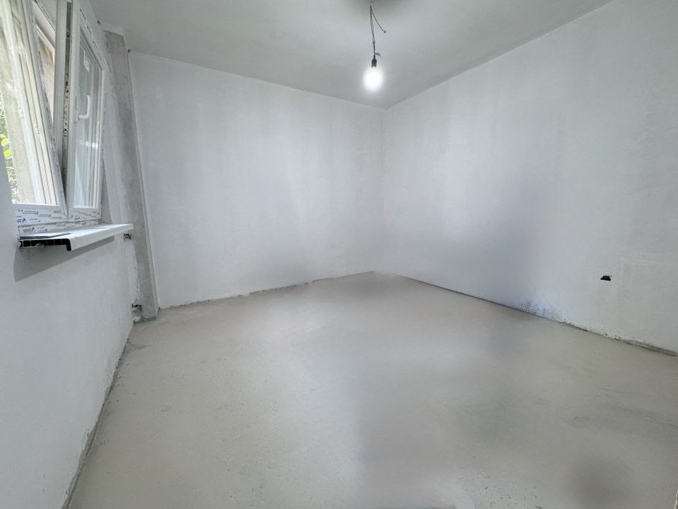 Apartament 2 cam. Stefan cel Mare, bloc 1981, in curs de renovare!