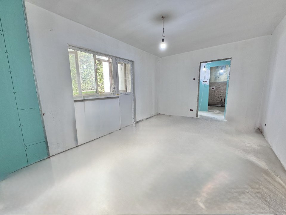 Apartament 2 cam. Stefan cel Mare, bloc 1981, in curs de renovare!