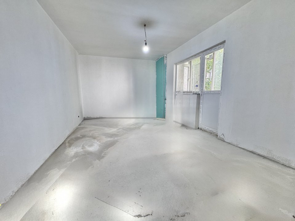 Apartament 2 cam. Stefan cel Mare, bloc 1981, in curs de renovare!