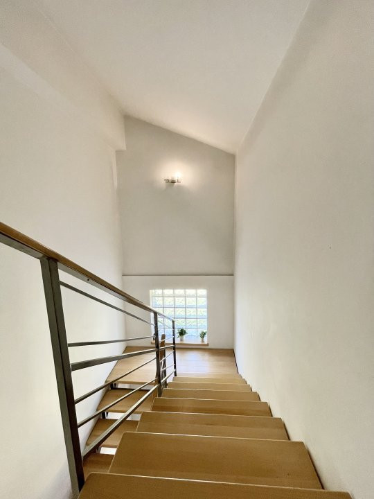 VILA 7 CAMERE 260 MP I - NORDUL CAPITALEI I Elegantă I LINIȘTE I 500 MP TEREN