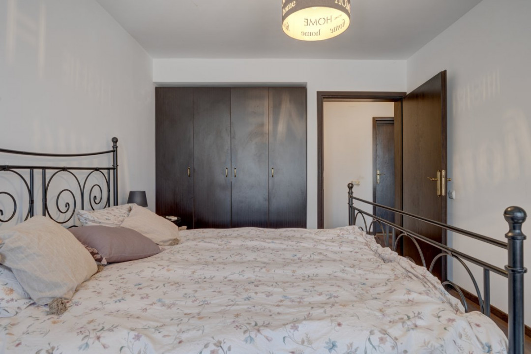 Acasă in adevăratul sens- 4 dormitoare, terasă elegantă si grădina intimă.