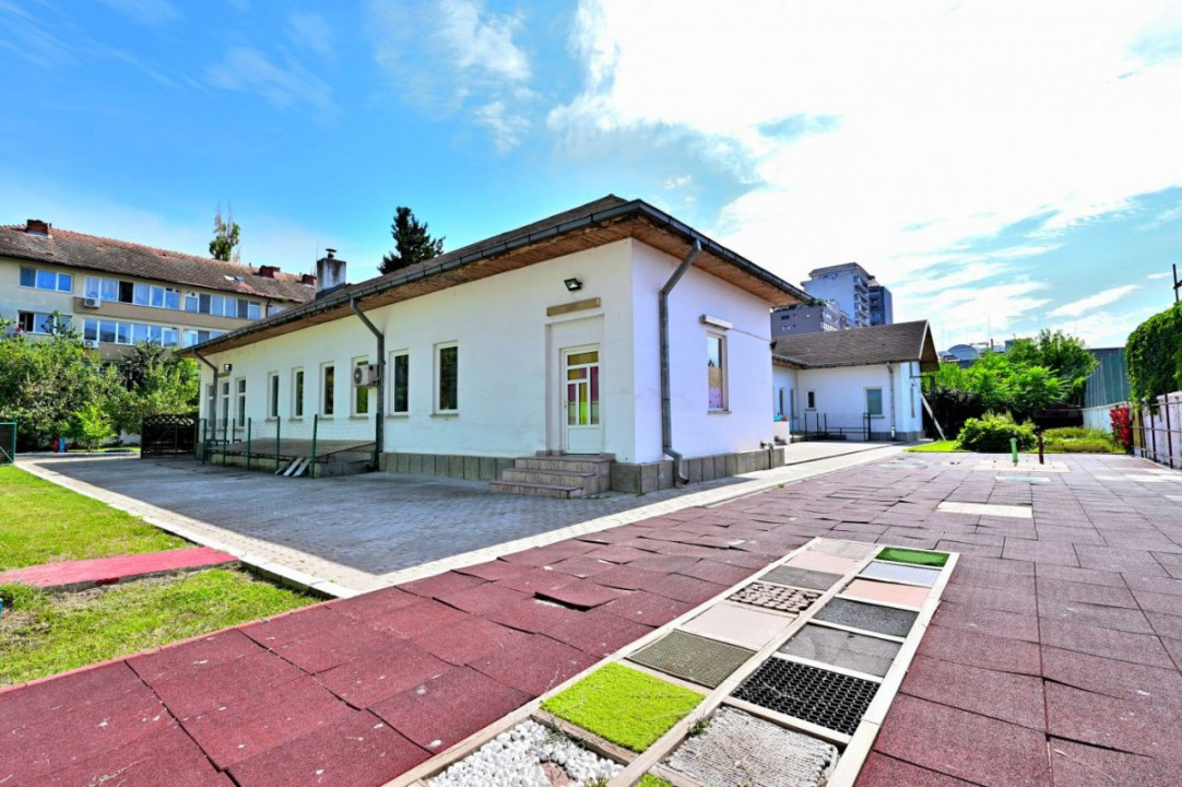 Inchiriere cladire pentru birouri / servicii / gradinita / after-school / scoala privata, etc.