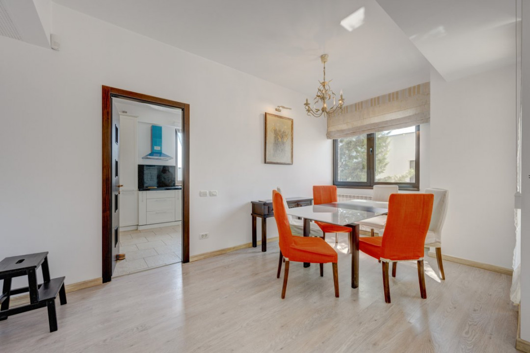 Space, light, and comfort for your family. FIRST RENTAL.