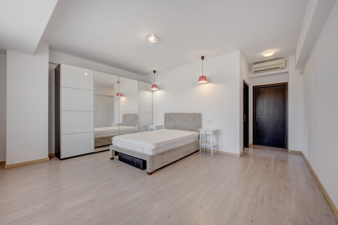 Space, light, and comfort for your family. FIRST RENTAL.