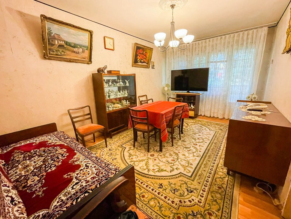 Berceni-Piata Straduintei,decomandat,balcon+boxa