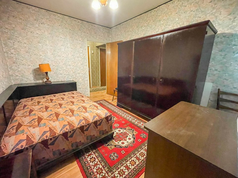Berceni-Piata Straduintei,decomandat,balcon+boxa