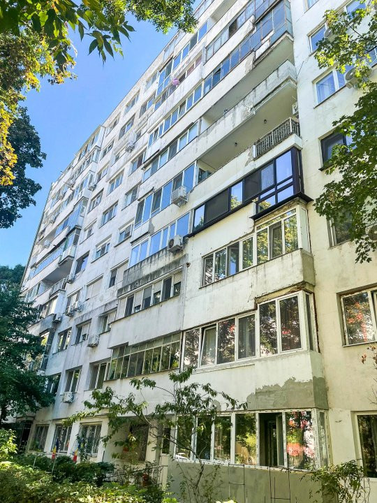 Berceni-Piata Straduintei,decomandat,balcon+boxa