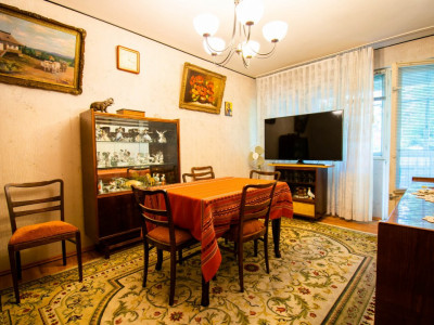 Berceni-Piata Straduintei,decomandat,balcon+boxa