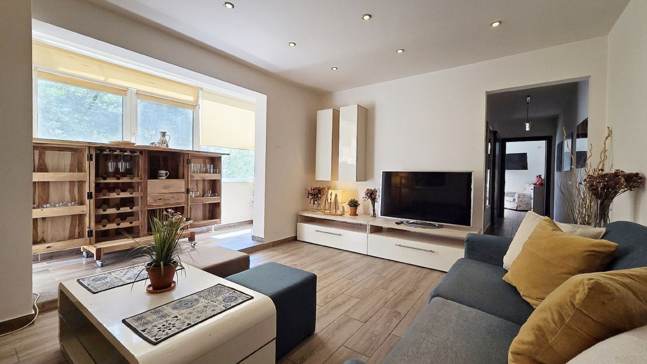 Apartament 4 camere de vanzare 82 mp Berceni Emil Racovita