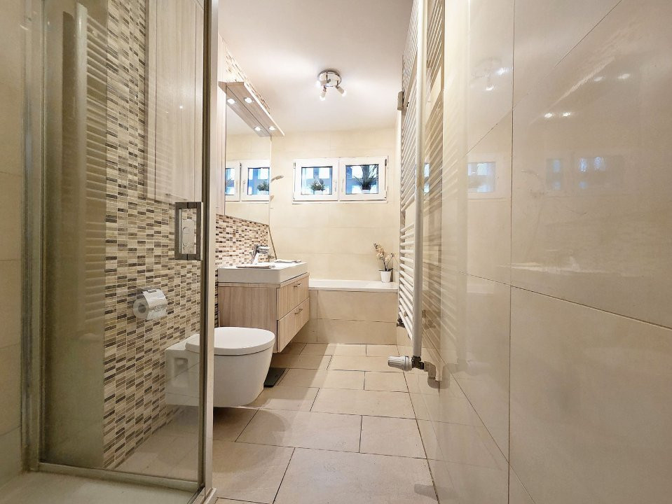 Apartament 4 camere de vanzare 82 mp Berceni Emil Racovita