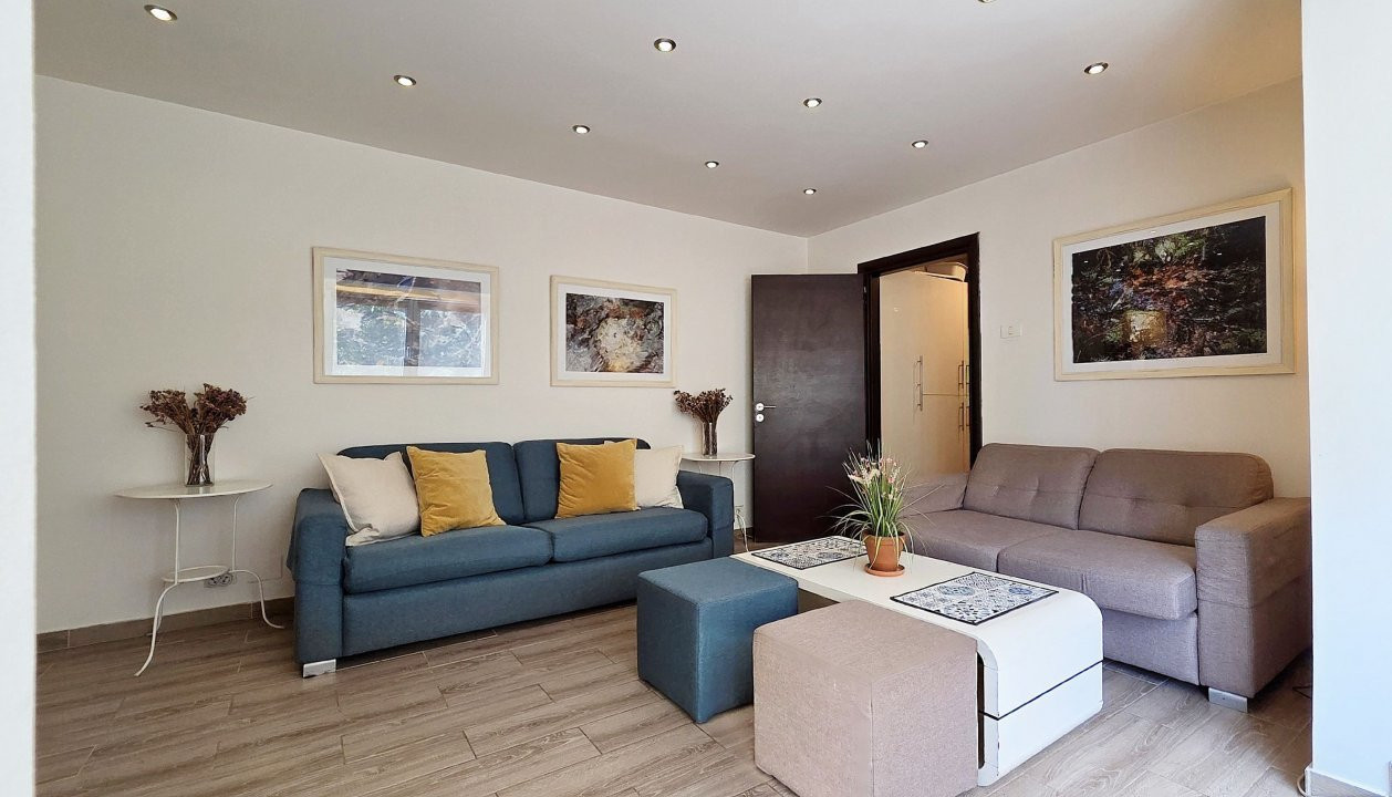 Apartament 4 camere de vanzare 82 mp Berceni Emil Racovita