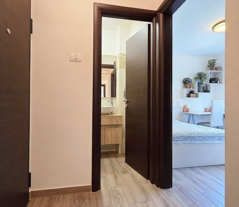 Apartament 4 camere de vanzare 82 mp Berceni Emil Racovita