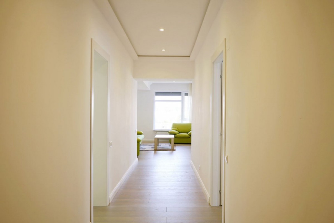 Apartament lux 3 camere+parcare subterana Laguna Residence