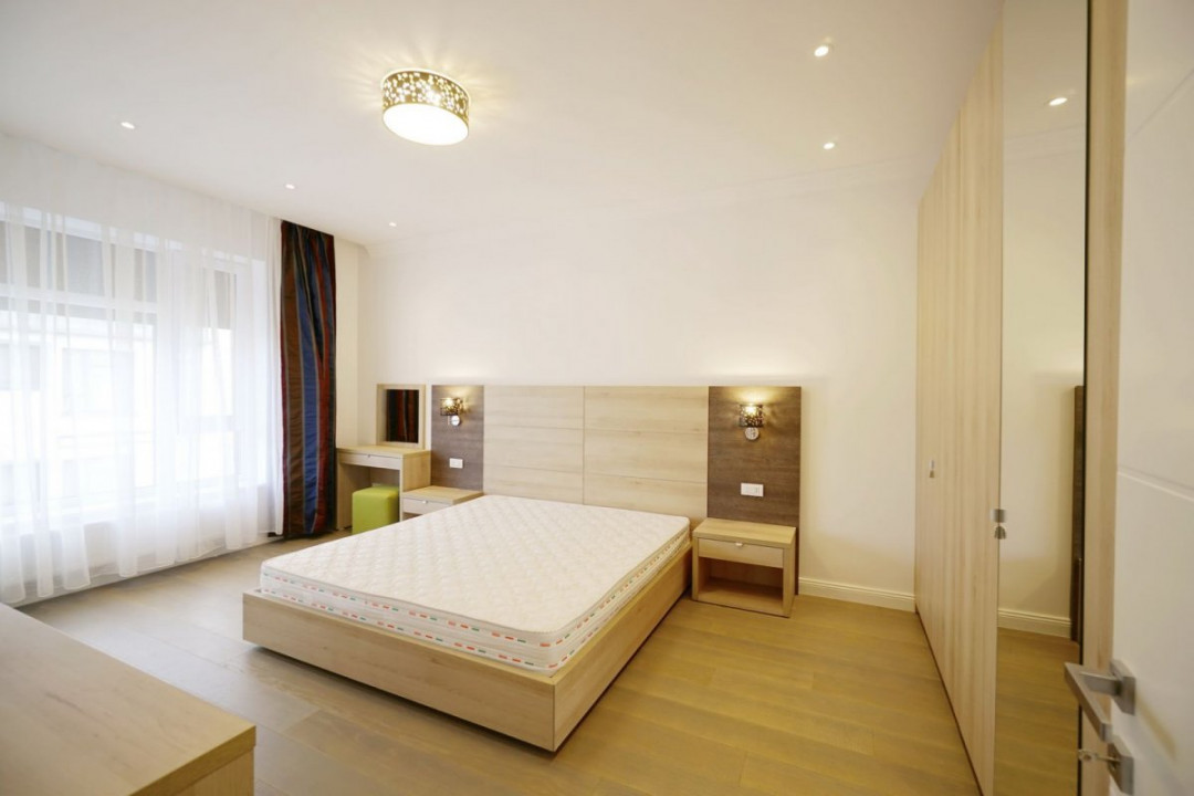 Apartament lux 3 camere+parcare subterana Laguna Residence