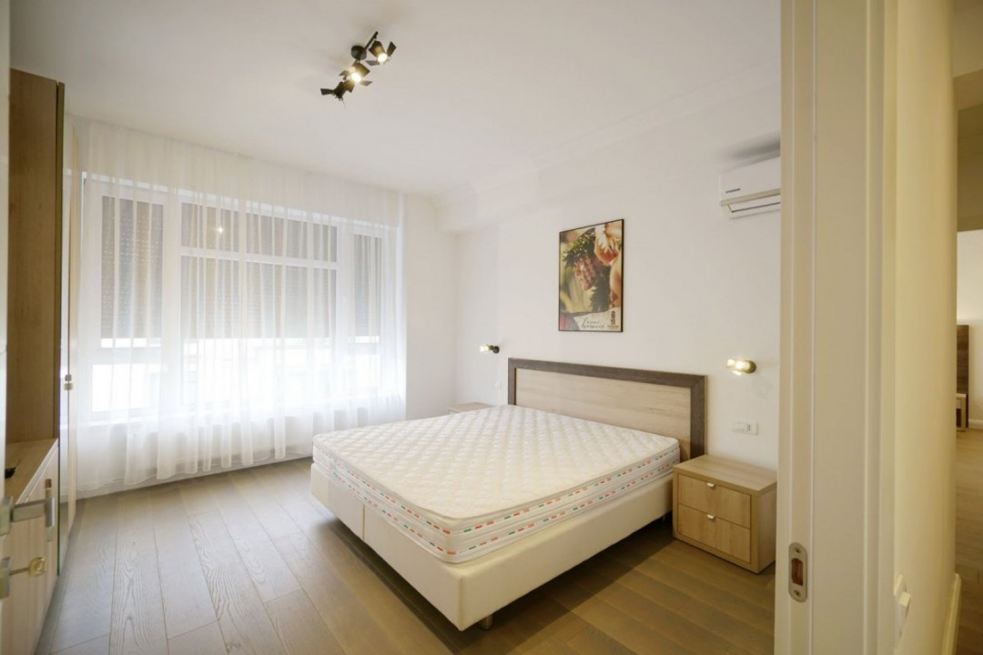 Apartament lux 3 camere+parcare subterana Laguna Residence