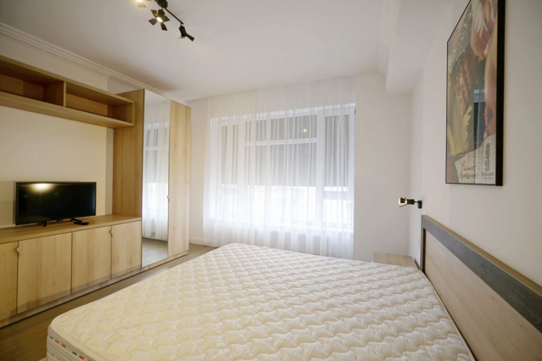 Apartament lux 3 camere+parcare subterana Laguna Residence