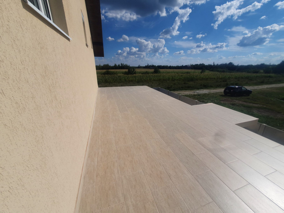 Casă de vânzare în Mosoaia, sat Hințești – 5 camere, 170 mp utili