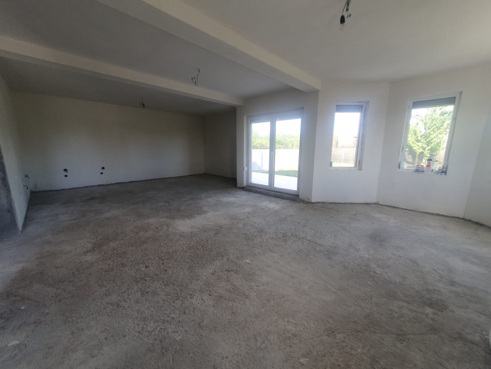 Casă de vânzare în Mosoaia, sat Hințești – 5 camere, 170 mp utili