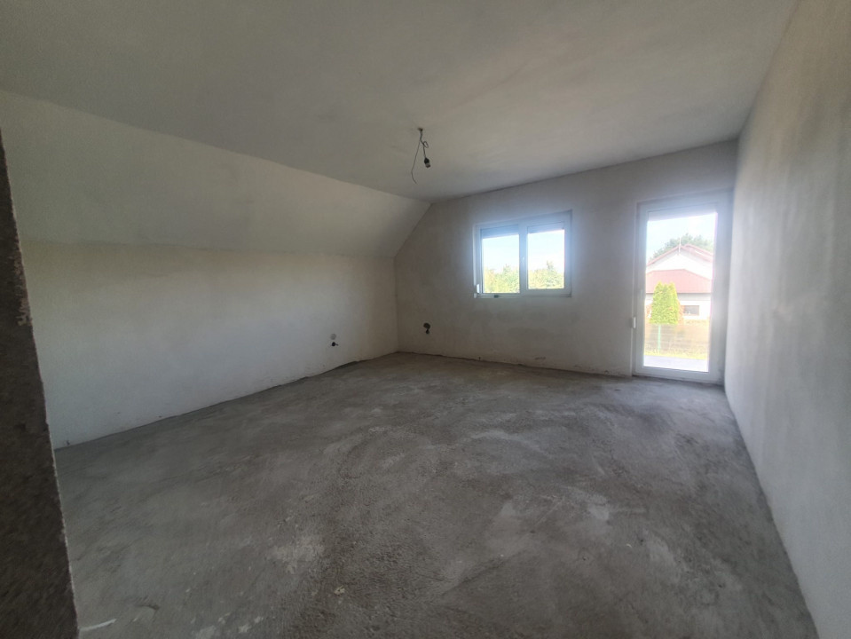 Casă de vânzare în Mosoaia, sat Hințești – 5 camere, 170 mp utili