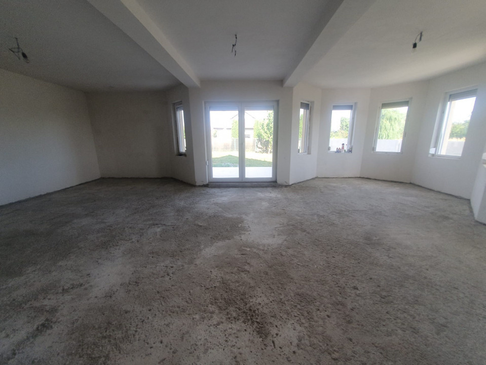 Casă de vânzare în Mosoaia, sat Hințești – 5 camere, 170 mp utili