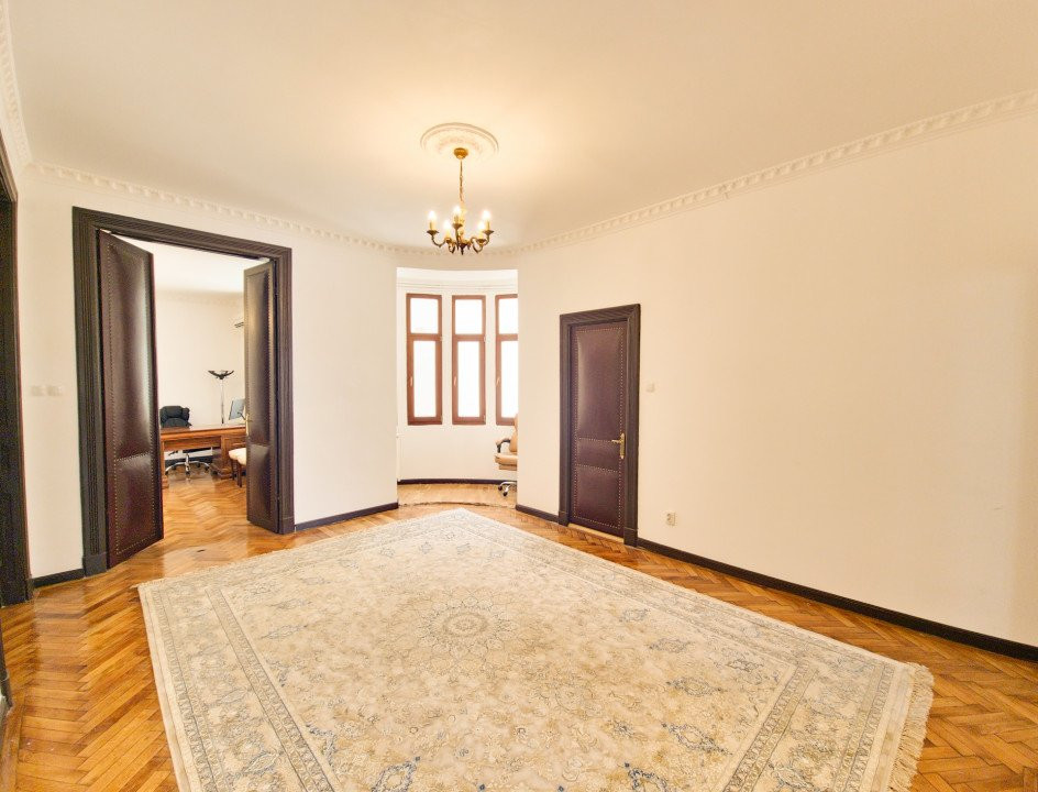 Oportunitate | Locație | Eleganta si Stil | 5 camere - 150mp | Piata Romana