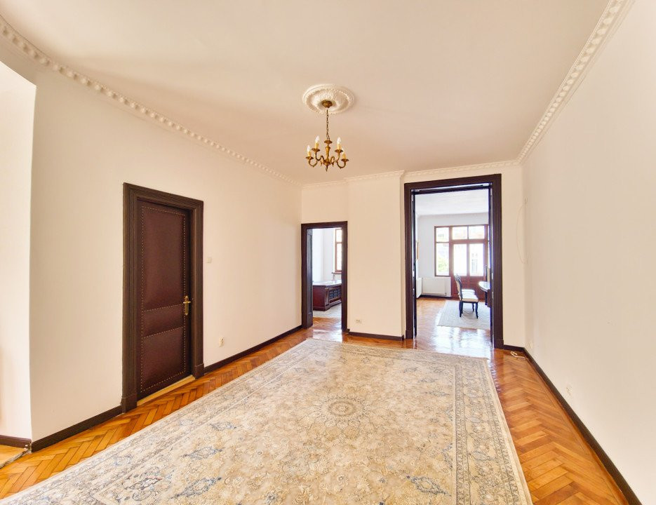 Oportunitate | Locație | Eleganta si Stil | 5 camere - 150mp | Piata Romana