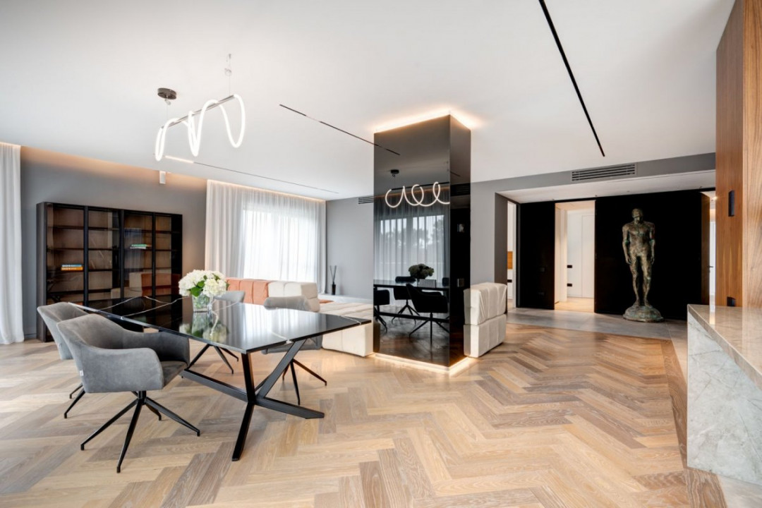 3 camere, 135 mp, terasă 38 mp | Luminos, orientare sud-vest – Pines Residence