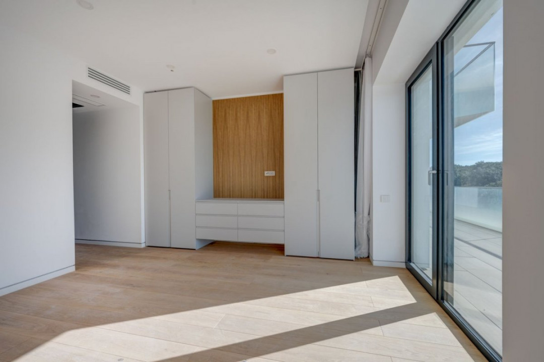 3 camere, 135 mp, terasă 38 mp | Luminos, orientare sud-vest – Pines Residence