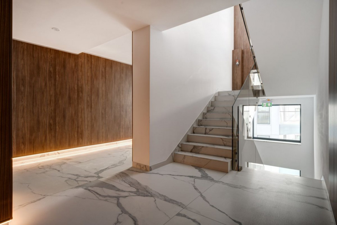 3 camere, 135 mp, terasă 38 mp | Luminos, orientare sud-vest – Pines Residence